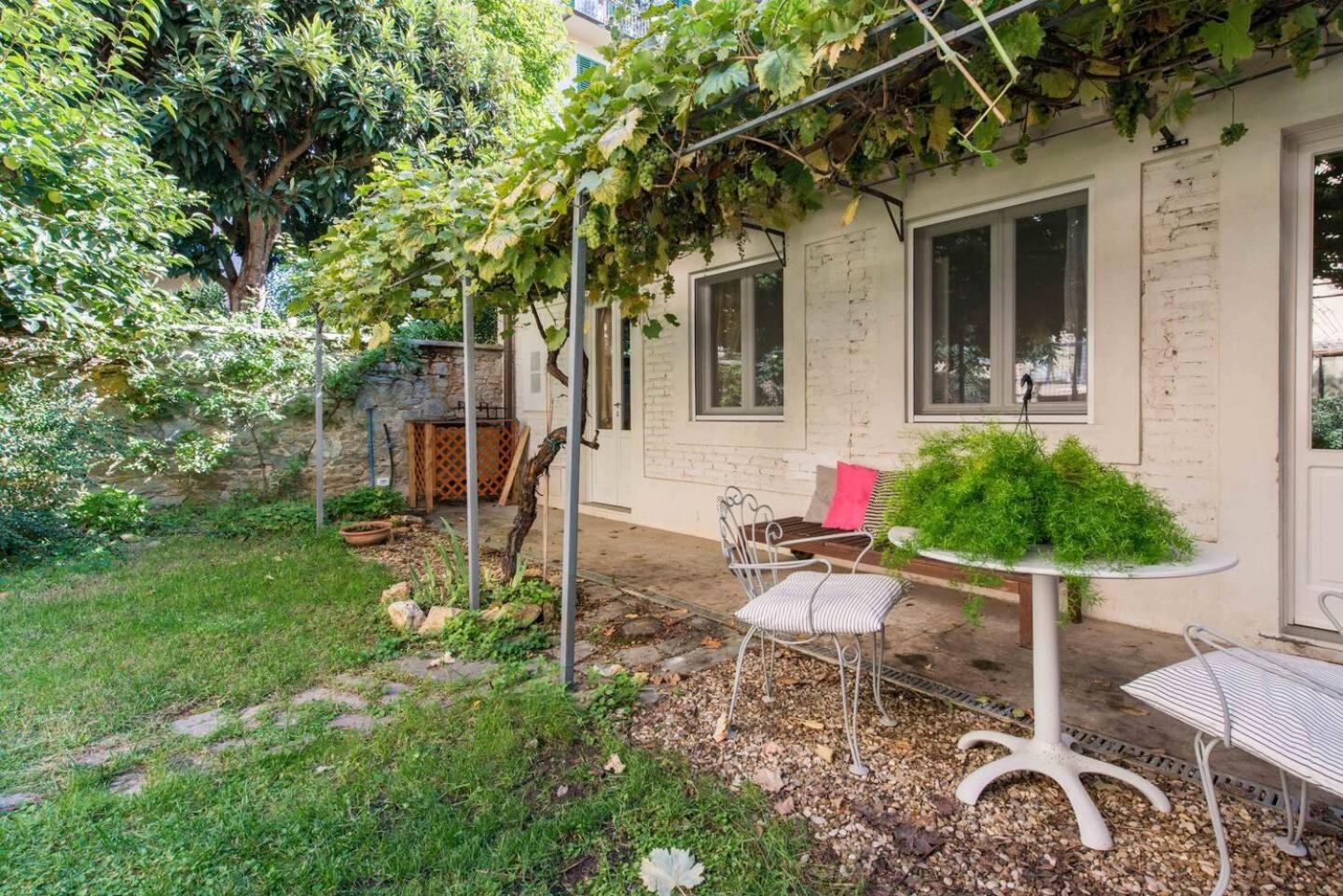 Boutique With Private And Garden Oasis Appartement Florence